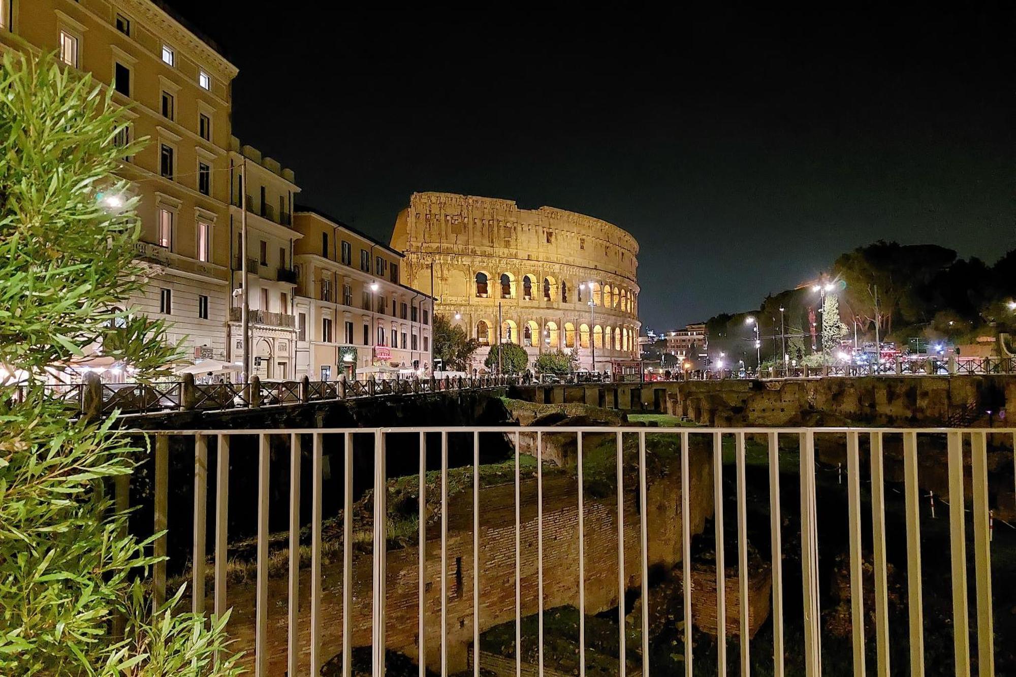 Luxury Domus Apartment 2 Rome Exterior photo